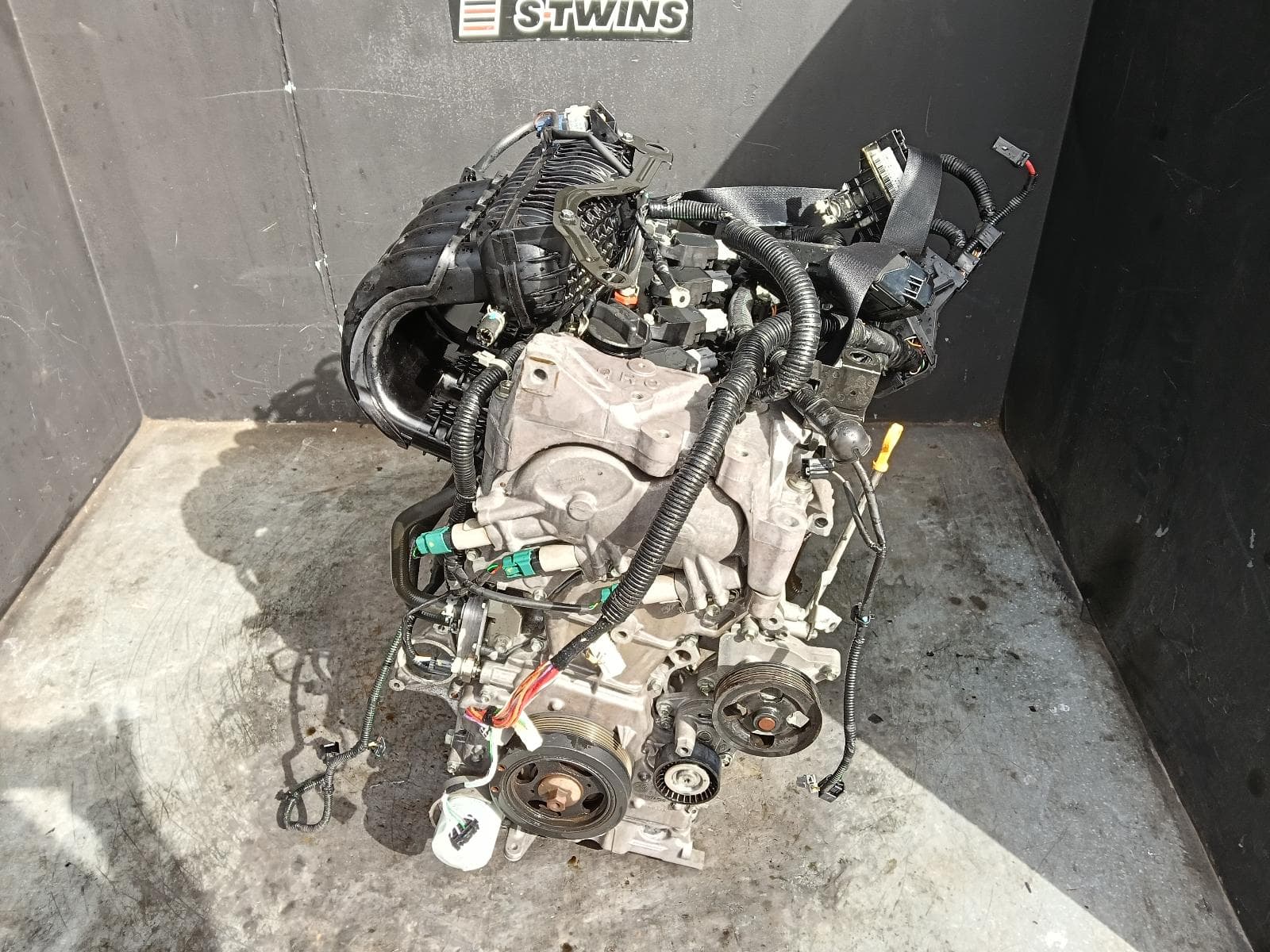 Used auto part listing image: 2017 RENAULT KALEOS ENGINE PETROL, 2.5, 2TR, XZG, 05/16