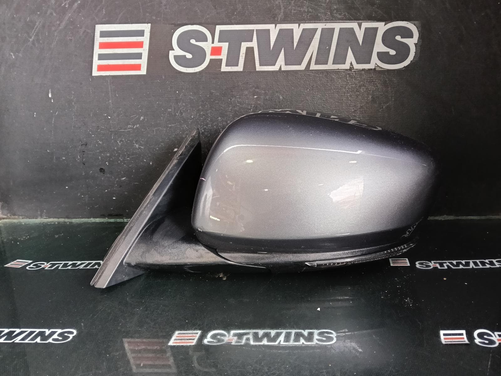 Used auto part listing image: 2017 RENAULT KALEOS LEFT DOOR MIRROR XZG, W/ POWER FOLD, BLIND SPOT TYPE, 05/16-05/19