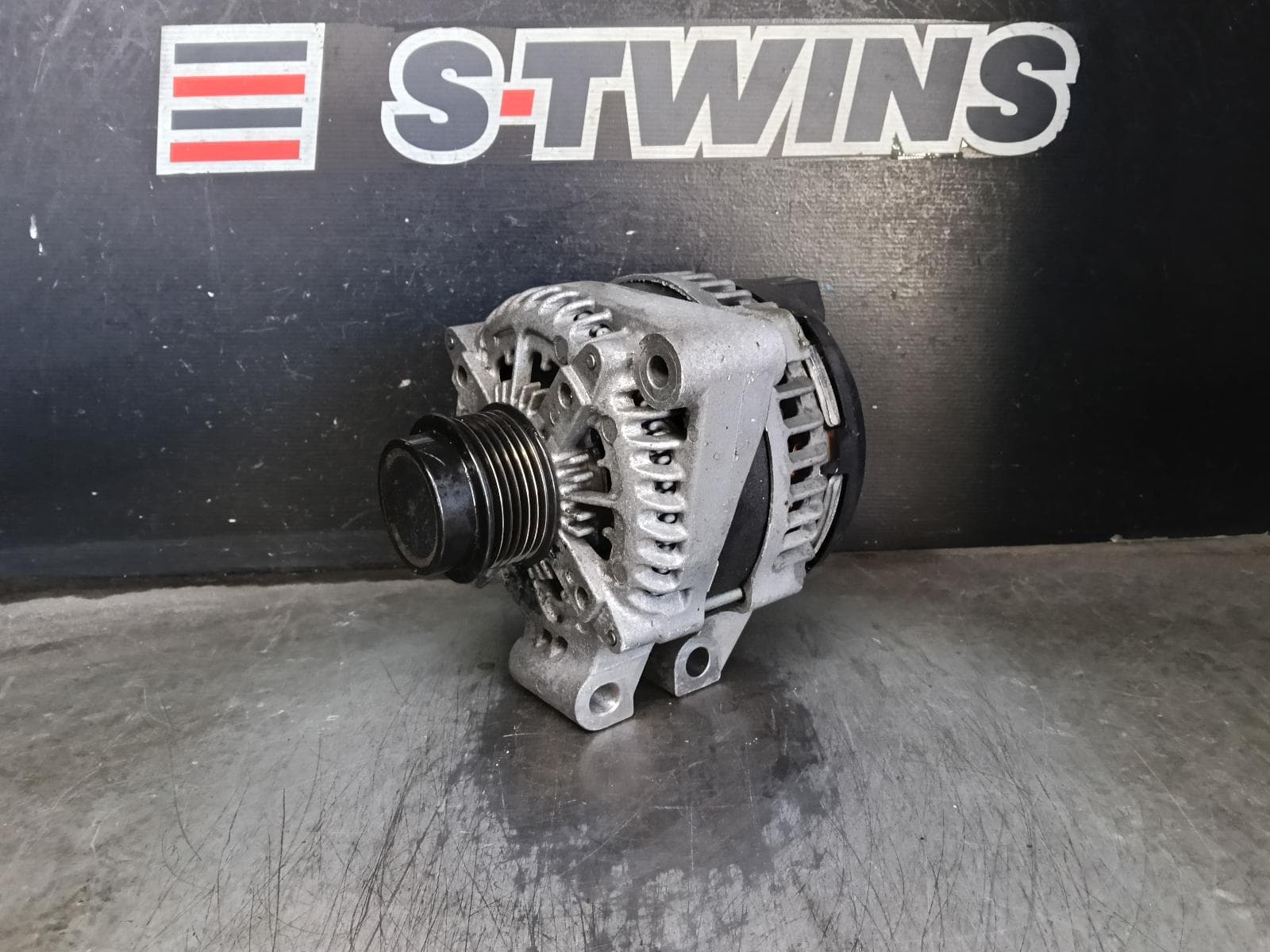 Used auto part listing image: 2017 LAND ROVER RANGEROVER SPORT ALTERNATOR DIESEL, 3.0, TURBO, L494, 06/13-04/22