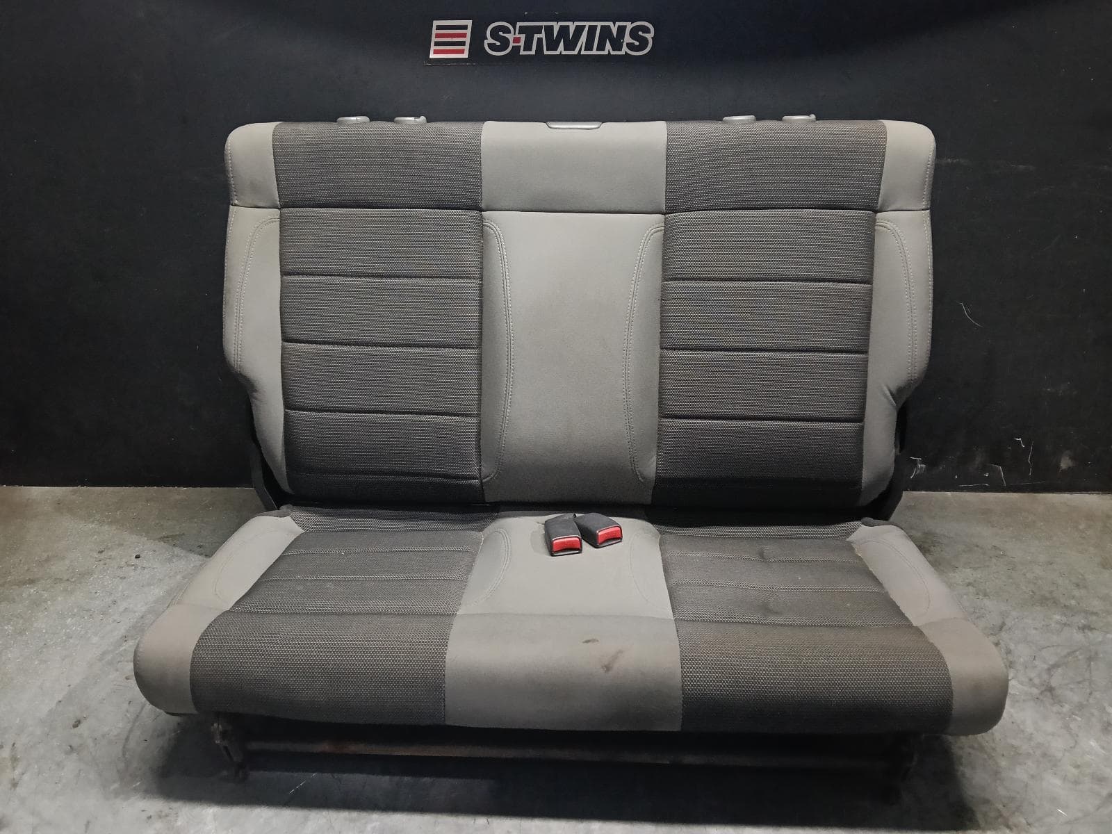 Used auto part listing image: 2007 JEEP WRANGLER 2ND SEAT REAR SEAT BENCH SEAT TYPE, 2DR, JK, CLOTH, 03/07-07/18