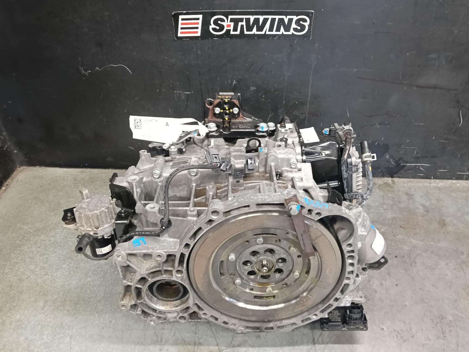 Used auto part listing image: 2022 HYUNDAI I30 TRANS GEARBOX AUTO, PETROL, 2.0, TURBO, SEDAN (S.KOREA VIN KMHL), 8 SPEED, CN7, 03/21