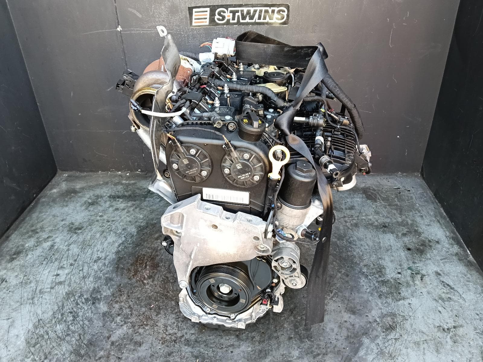 Used auto part listing image: 2023 VOLKSWAGEN GOLF ENGINE GEN 8, PETROL, 2.0, TURBO, DSFE CODE, 09/20-06/24
