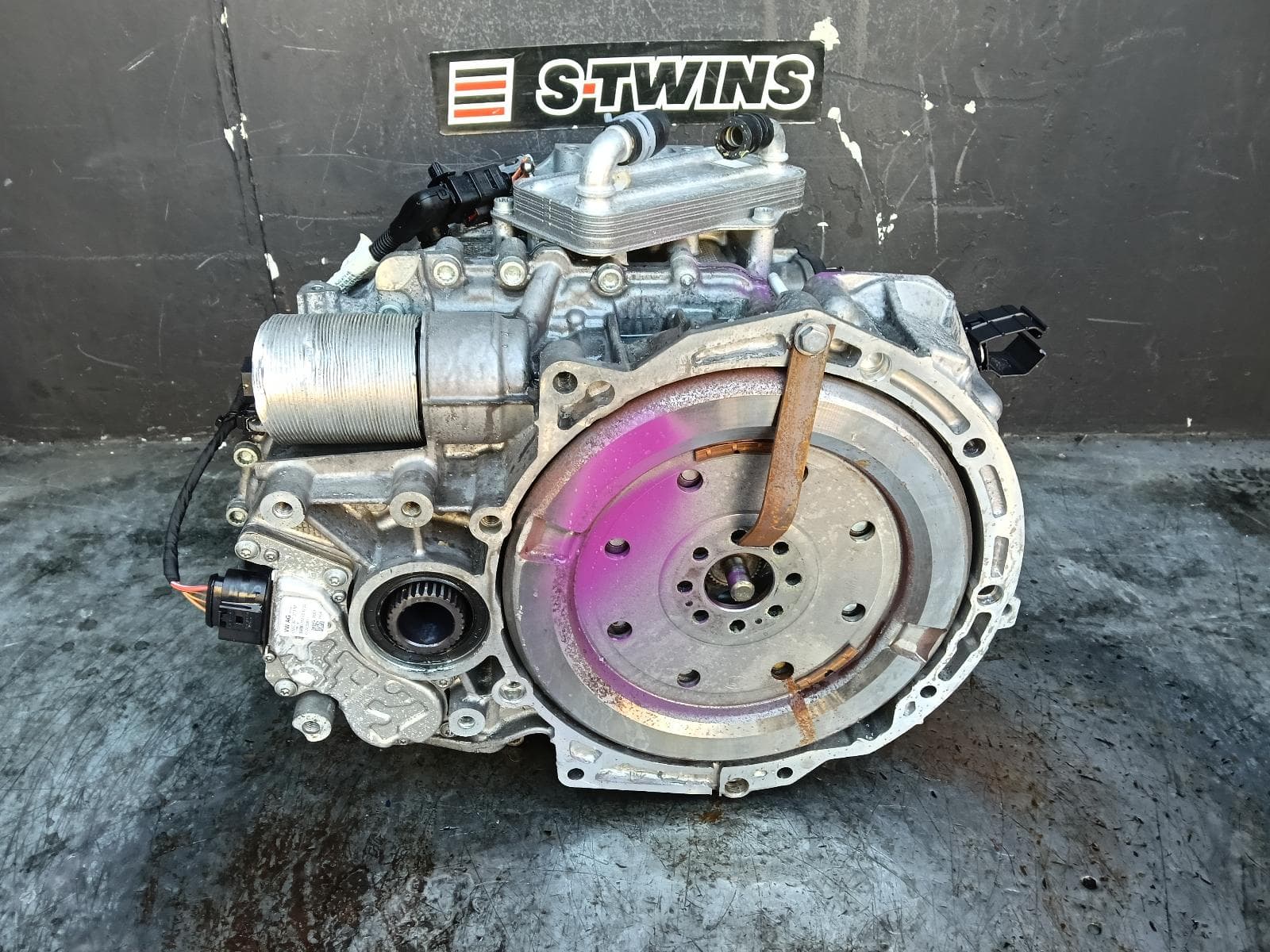 Used auto part listing image: 2023 VOLKSWAGEN GOLF TRANS GEARBOX GEN 8, AUTO, AWD, PETROL, 2.0, TURBO, VET CODE, 7 SPEED, 09/20-06/24