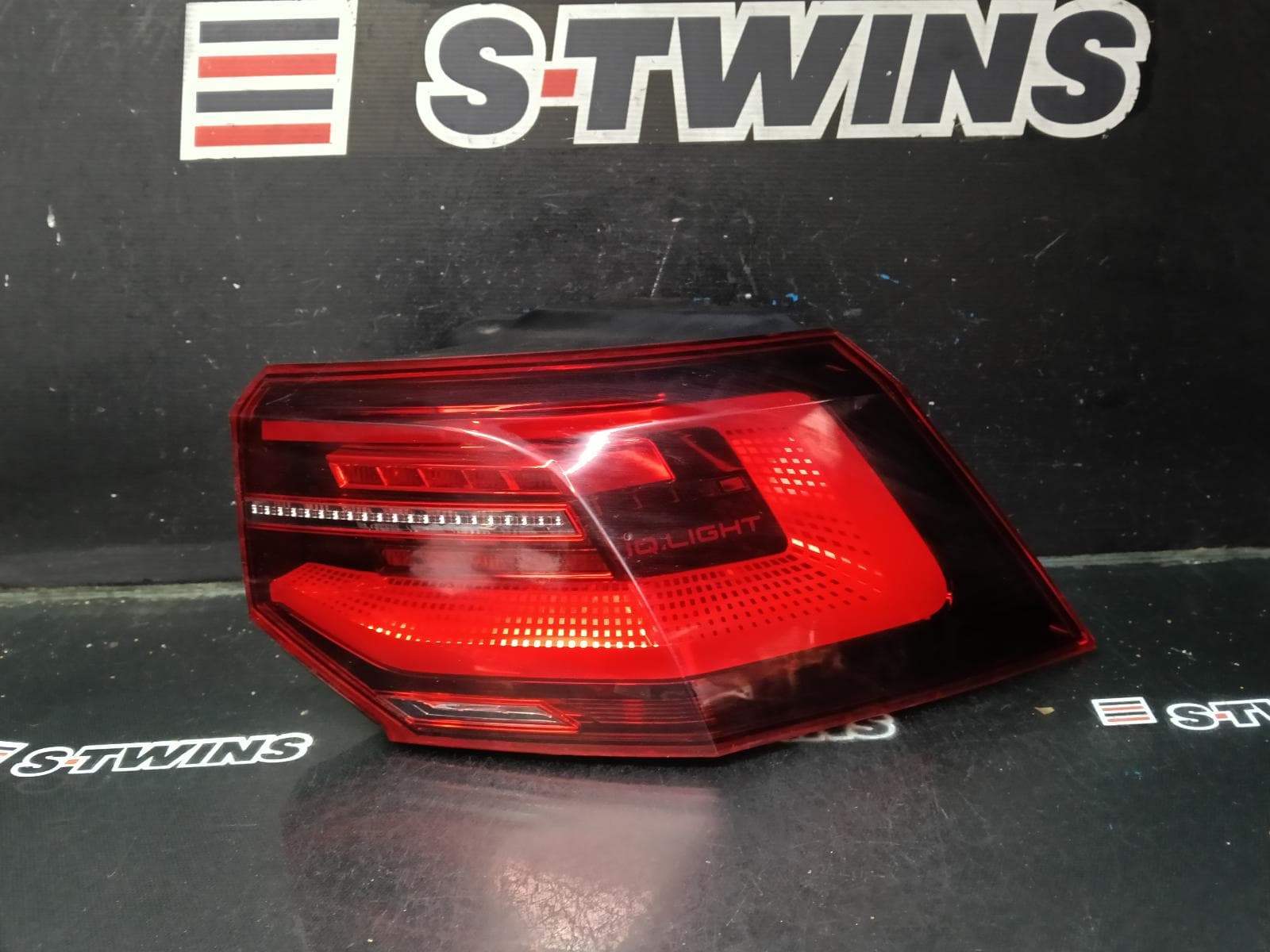 Used auto part listing image: 2023 VOLKSWAGEN GOLF RIGHT TAILLIGHT GEN 8, IN BODY, W/ LED, PREMIUM TYPE, R/e-TSI, 09/20-06/24