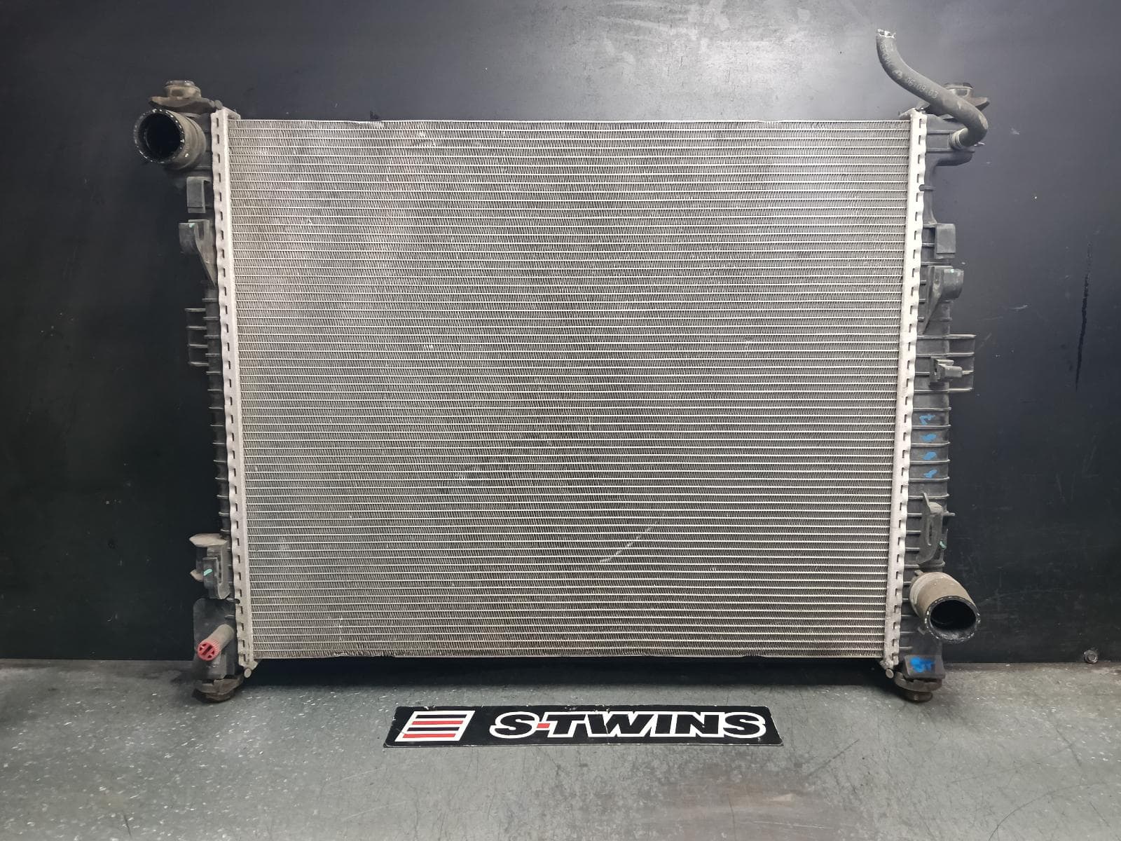 Used auto part listing image: 2017 JEEP GRANDCHEROKEE RADIATOR AUTO, 3.6, PETROL, 4WD, WK, 09/16-02/22