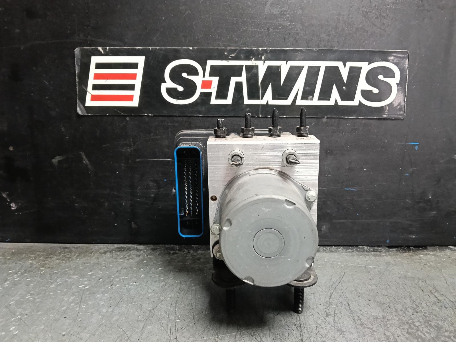 Used auto part listing image: 2019 LEXUS UX ABS PUMP MODULATOR UX200, X10, 10/18