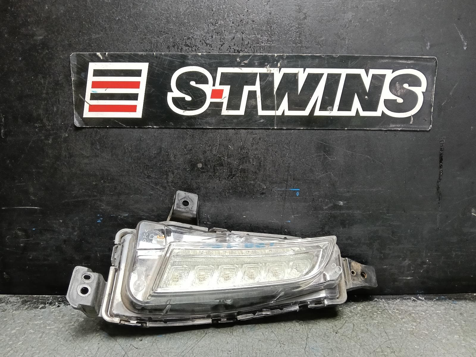 Used auto part listing image: 2016 SUZUKI VITARA RIGHT INDICATOR FOG SIDE BUMPER FOGLAMP, VITARA, LY (VIN TSM), 06/15