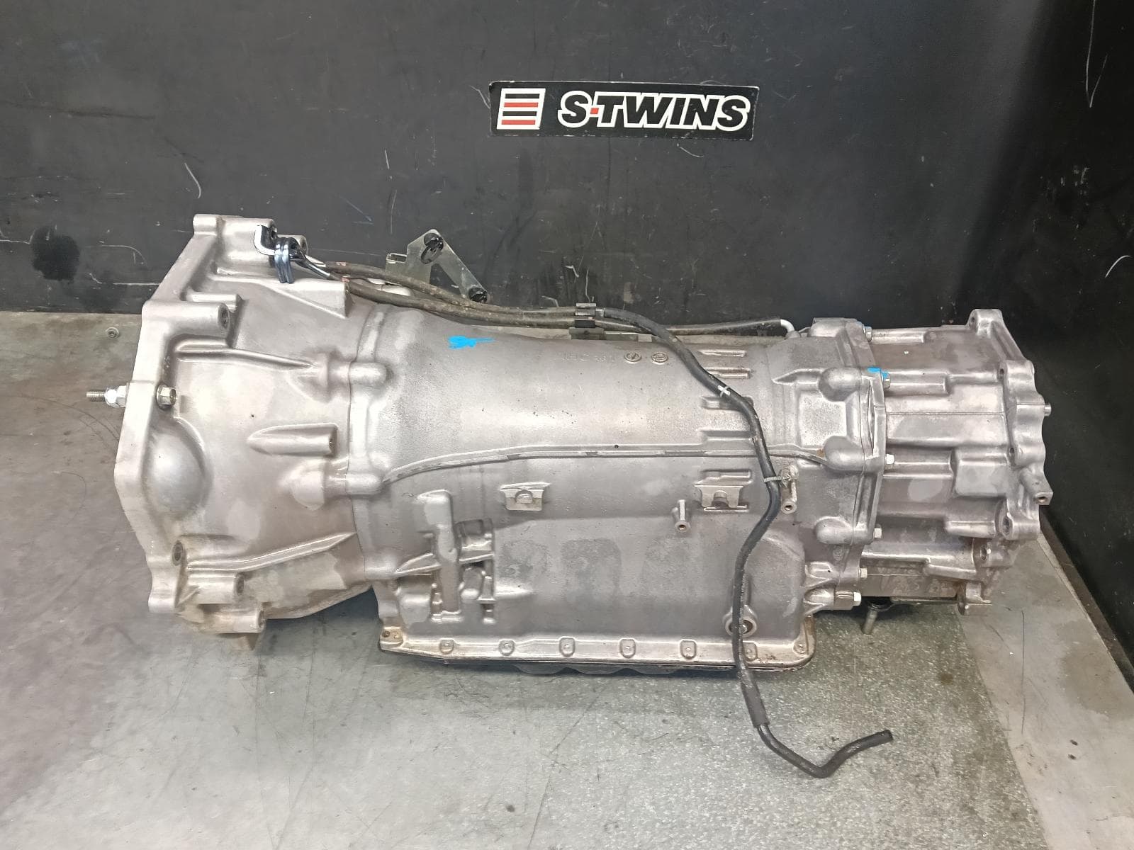 Used auto part listing image: 2021 NISSAN NAVARA TRANS GEARBOX NP300, AUTO, 4WD, DIESEL, 2.3, YS23DDTT, TWIN TURBO, NO TRANSFER CASE, 01/21-12/25