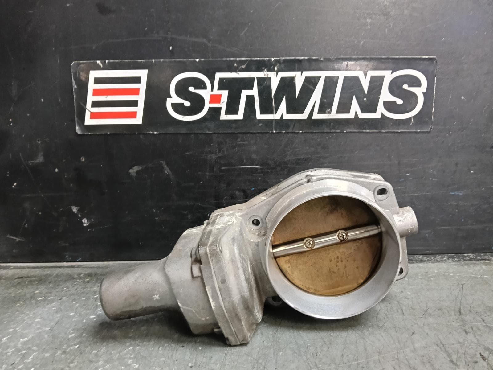 Used auto part listing image: 2014 HOLDEN STATESMAN/CAPRICE THROTTLE BODY 6.0/6.2, L76/L77/LS3, WM-WN, 08/09-12/17