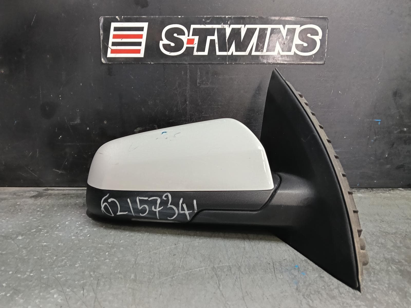 Used auto part listing image: 2014 HOLDEN STATESMAN/CAPRICE RIGHT DOOR MIRROR WN, CAPRICE, 05/13-12/17