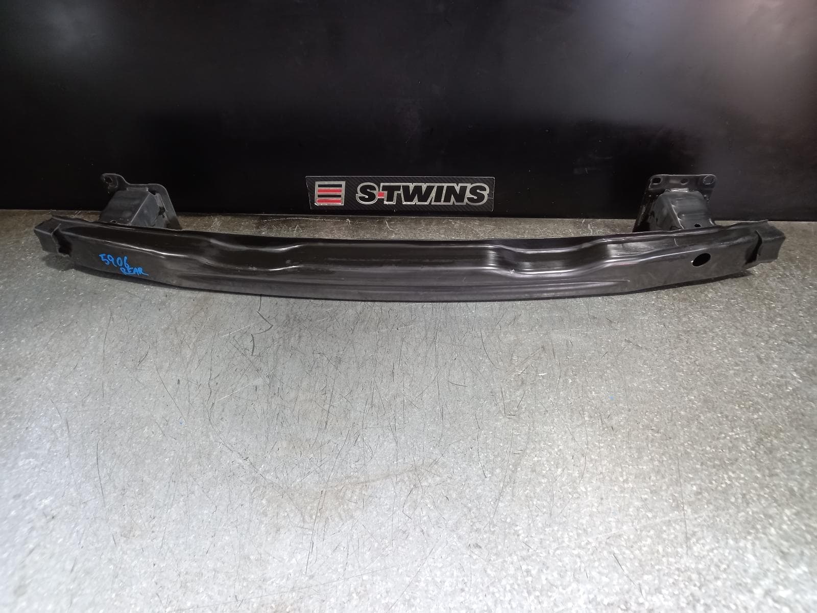 Used auto part listing image: 2012 AUDI Q3 R BAR BRACKET REINFO MAIN REINFORCEMENT, 8U, Q3/RSQ3, 03/12-12/18