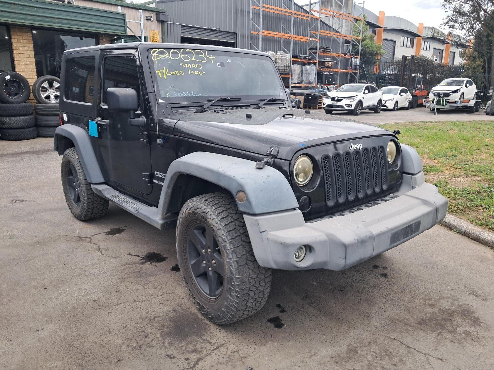 Used auto part listing image: 2010 JEEP WRANGLER CONSOLE JK, CENTRE CONSOLE, MANUAL T/M, W/ PLASTIC LID TYPE, GREY, 12/06-07/18
