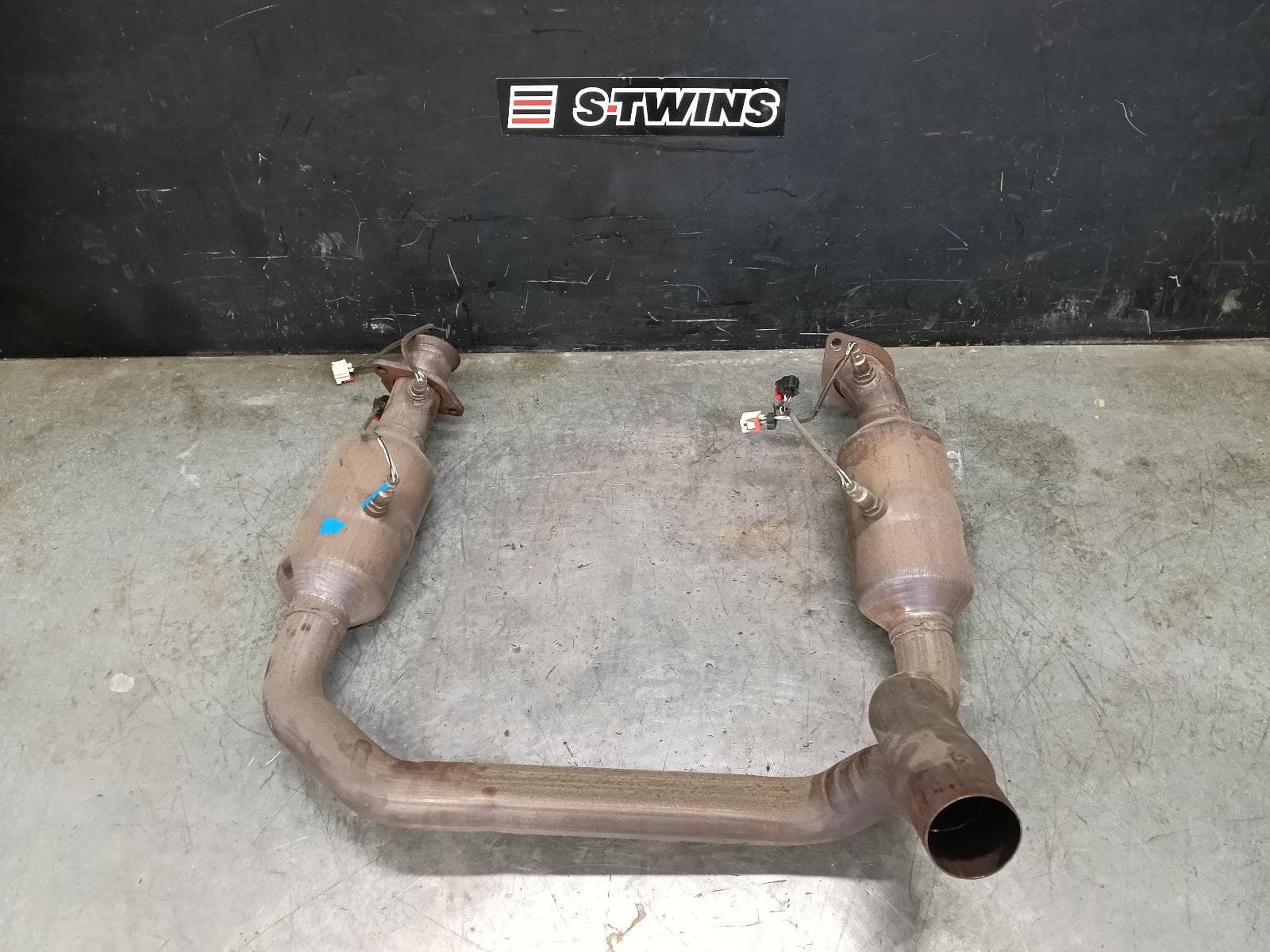 Used auto part listing image: 2021 RAM 1500 CATALYTIC CONVERTER DS, LH SIDE, 01/16-12/23