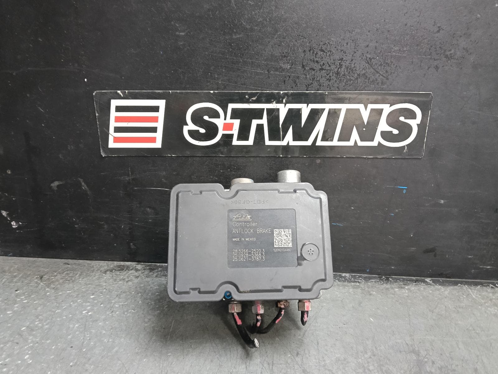 Used auto part listing image: 2021 RAM 1500 ABS PUMP MODULATOR DS, 01/16-12/23