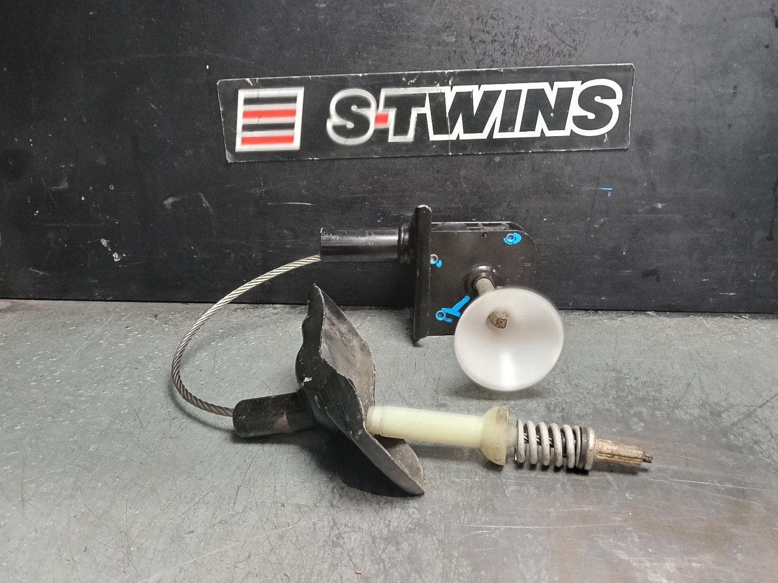 Used auto part listing image: 2021 RAM 1500 SPARE WHEEL CARRIER DS, 01/16-12/23