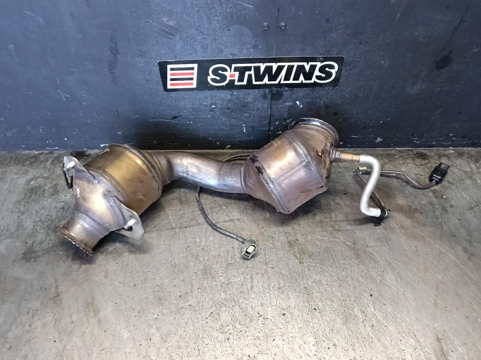 Used auto part listing image: 2016 MERCEDES C CLASS CATALYTIC CONVERTER DOWNPIPE-CAT TYPE, 2.0, PETROL, NON HYBRID/HYBRID, W205/S205/A205/C205, 06/14-07/23