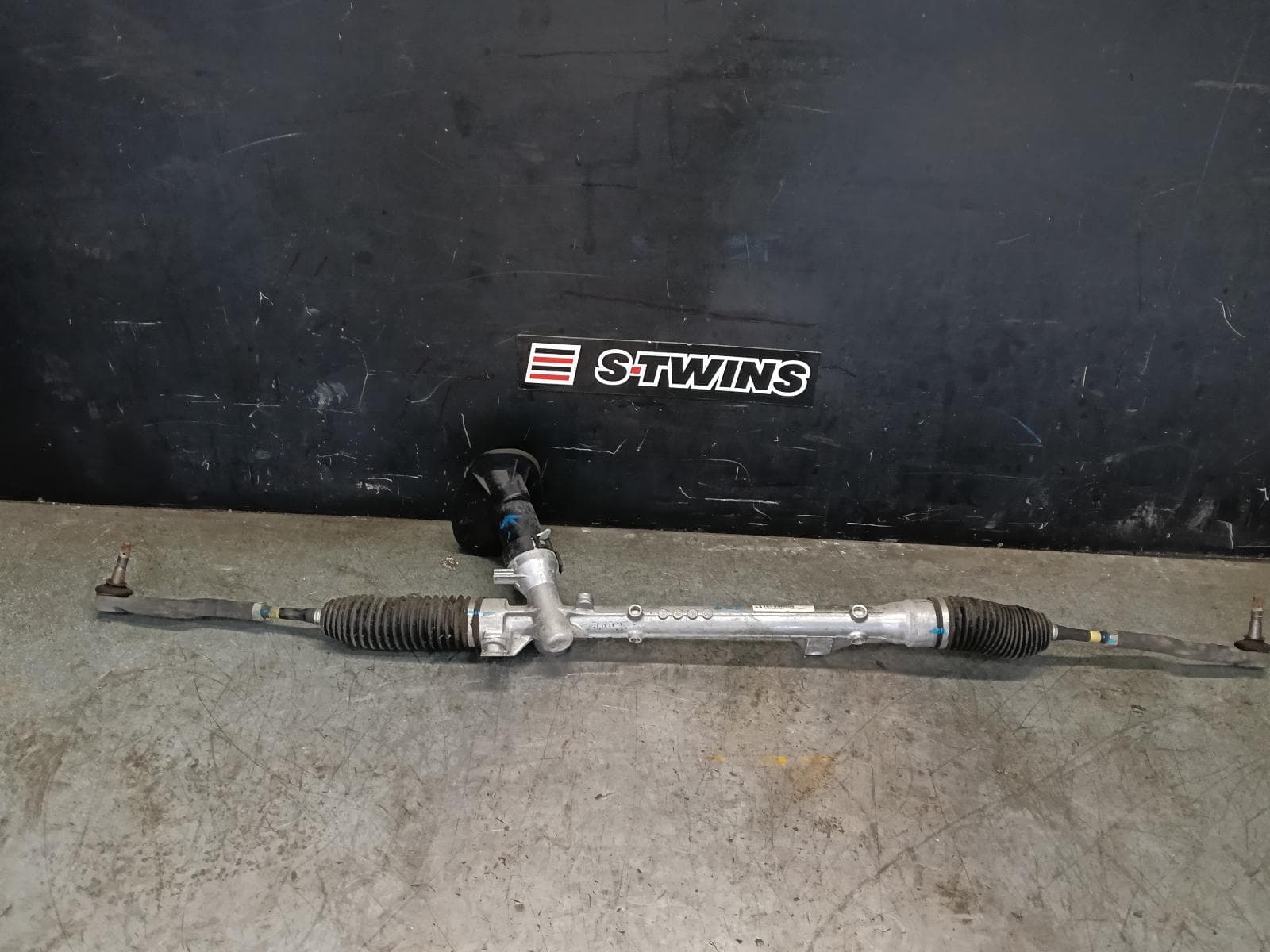 Used auto part listing image: 2025 MAZDA 2 STEERING BOX RACK DJ/DL, 15IN WHEEL TYPE, 09/14- 0000423588
