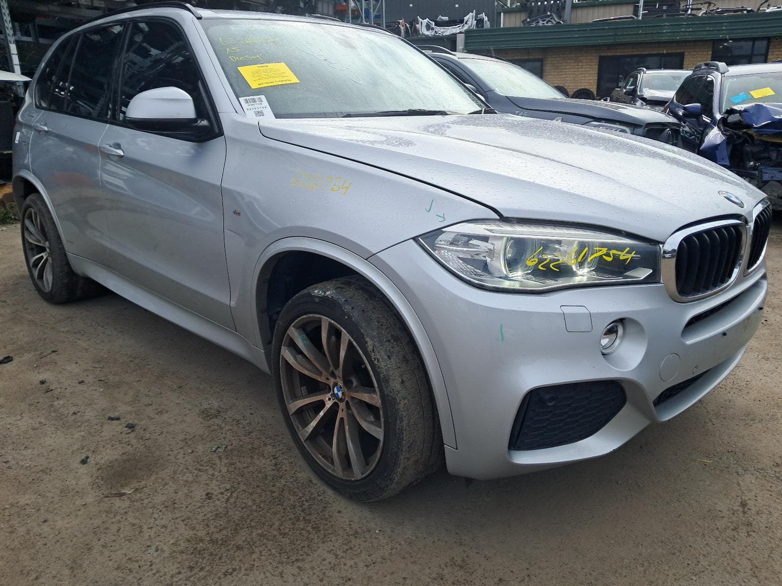 Used auto part listing image: 2015 BMW X5 COURTESY LIGHT F15, FRONT, 09/13-07/18