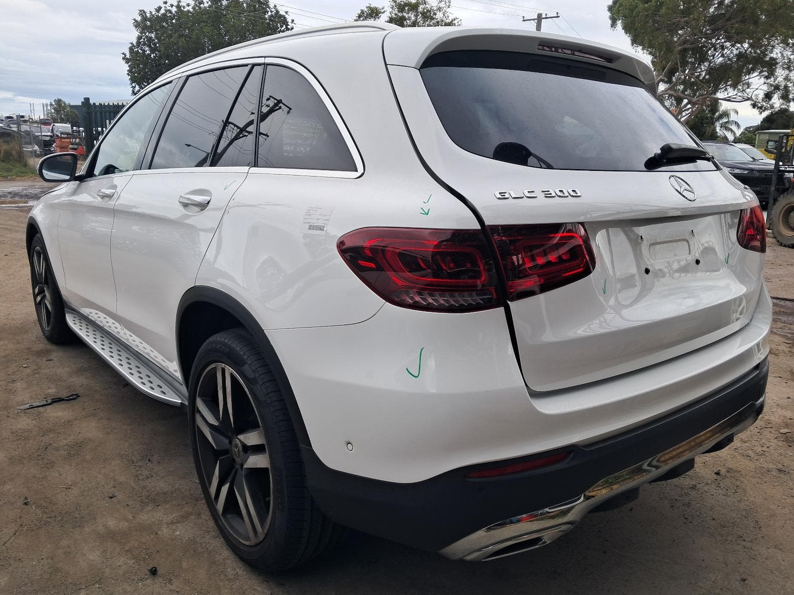 2019 MERCEDES GLC CLASS 4