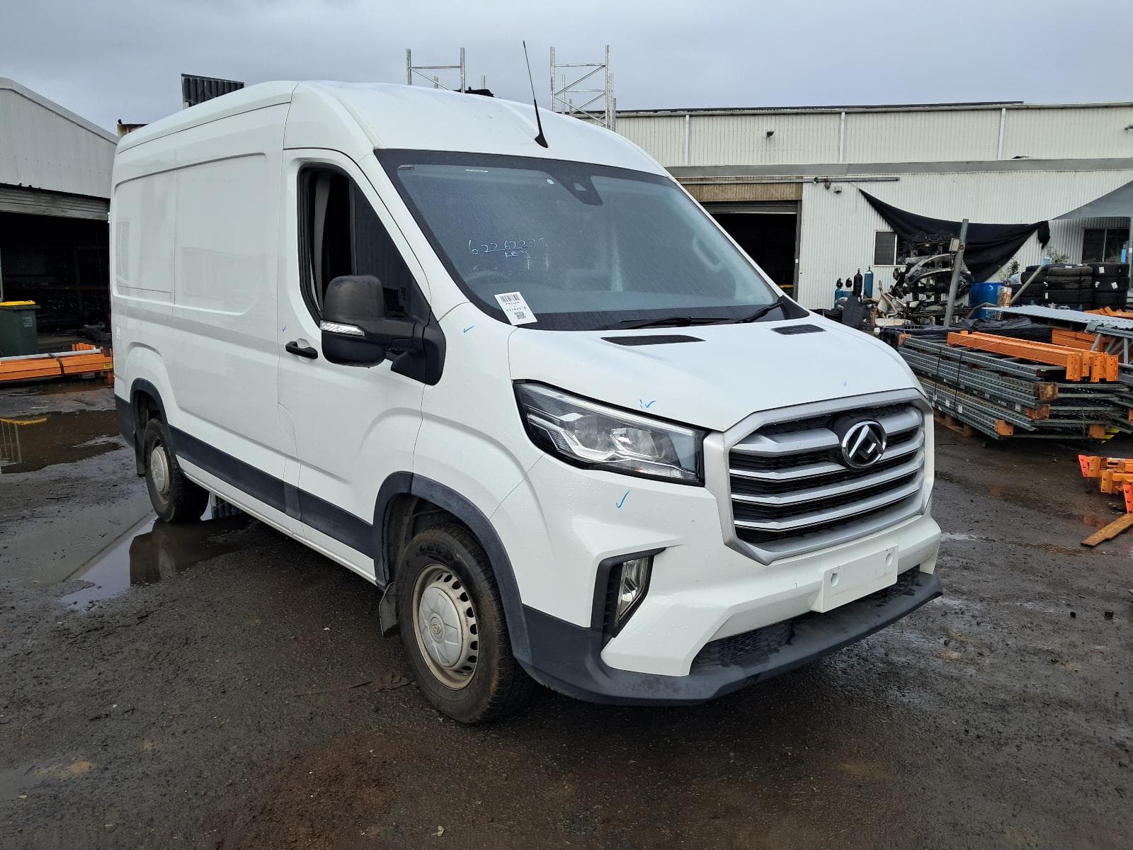Used auto part listing image: 2025 LDV DELIVER 9 LEFT TAILLIGHT IN BODY, W/ LED TYPE, VAN, 07/20