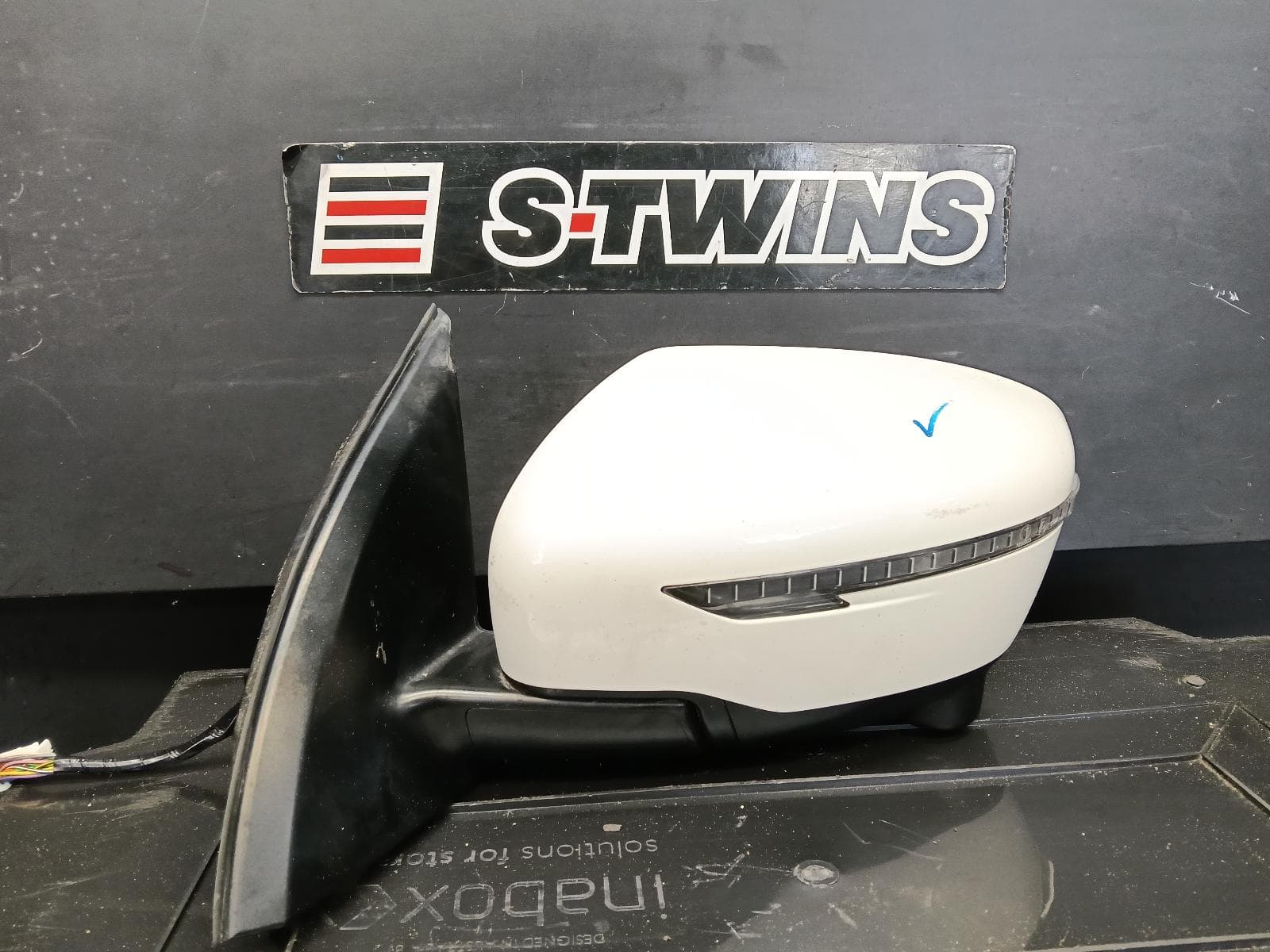 Used auto part listing image: 2019 NISSAN QASHQAI LEFT DOOR MIRROR J11, ST-L/N-TEC/Ti, POWER FOLD, W/ CAMERA TYPE, 07/17-07/21