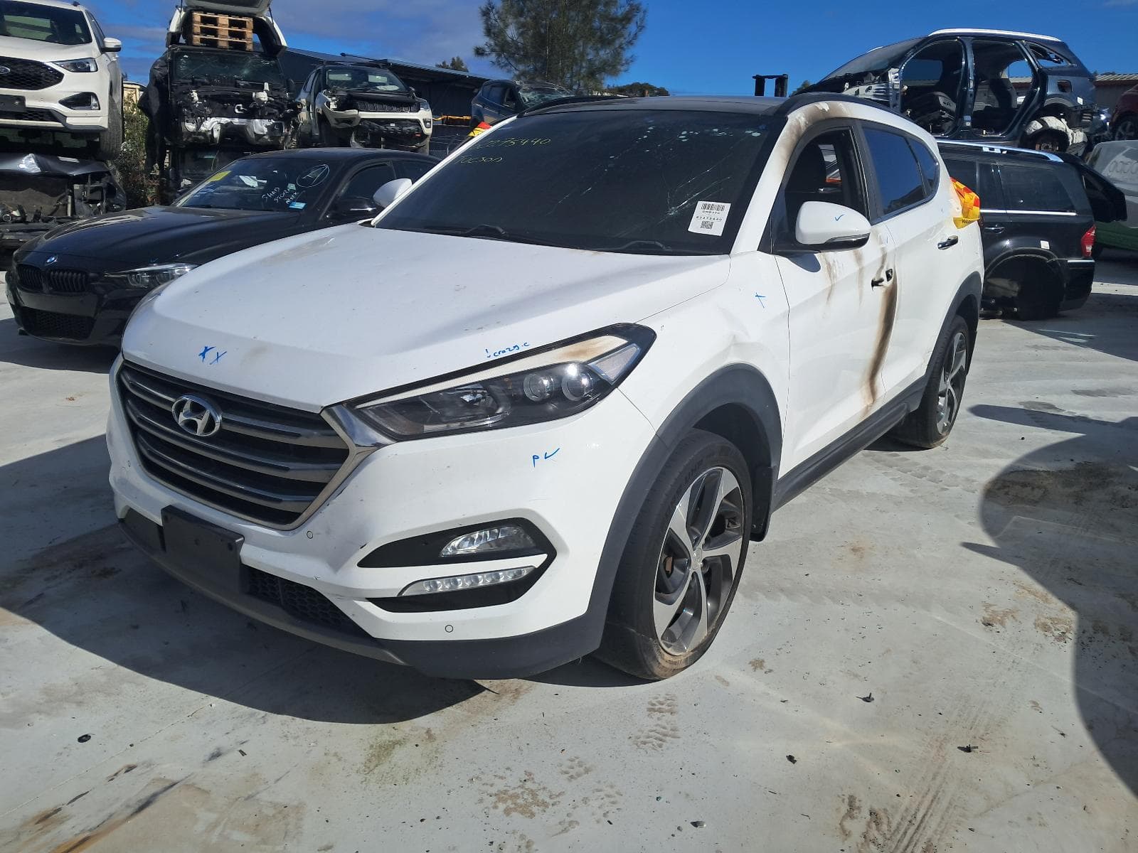 Used auto part listing image: 2017 HYUNDAI TUCSON WHEEL MAG FACTORY, 19X7.5IN, 5 SPOKE, GREY/BLACK, TL, 06/15-06/18