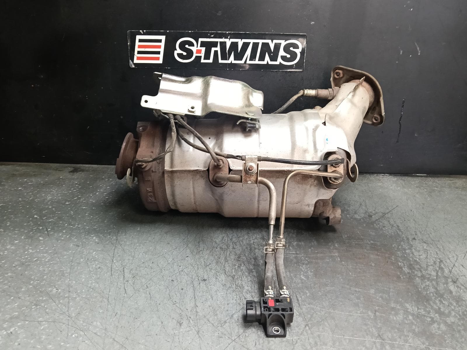 Used auto part listing image: 2021 TOYOTA HILUX PARTICULATE FILTER DPF DIESEL, 2.4/2.8, 06/15-09/25
