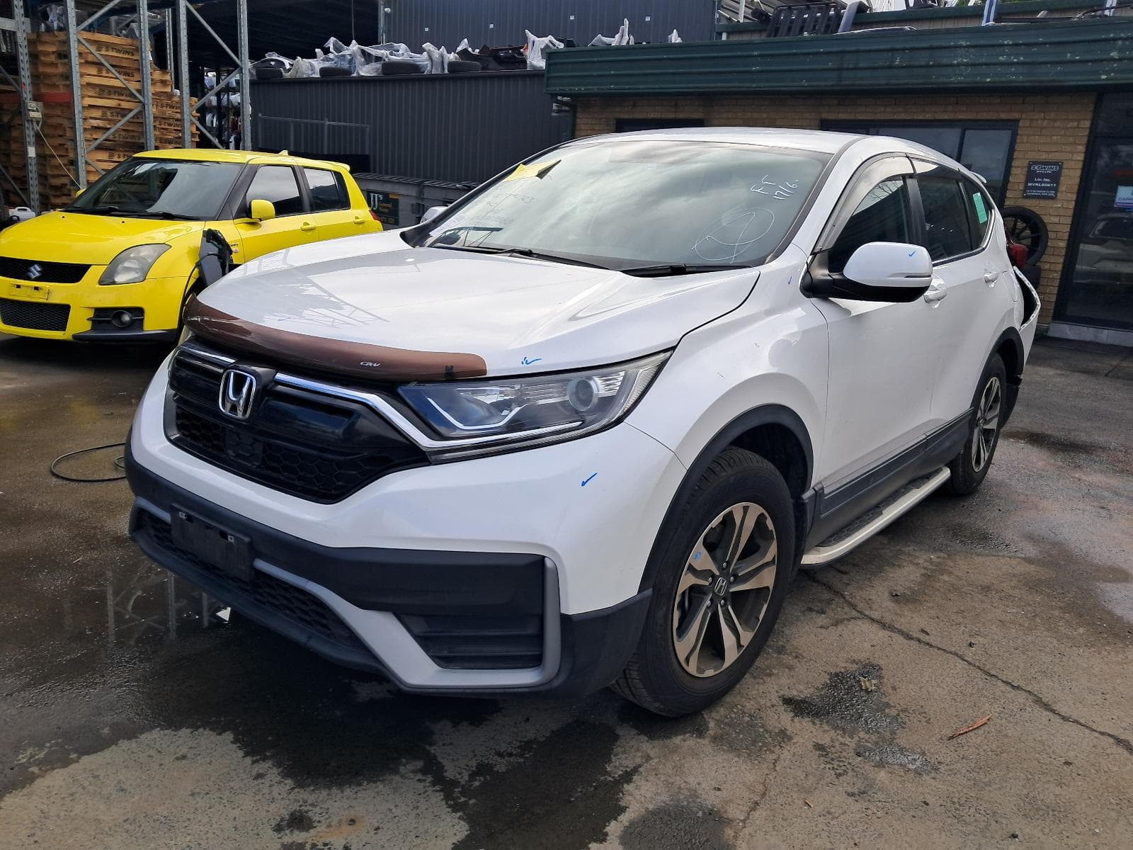 Used auto part listing image: 2022 HONDA CRV DOOR TRIM LH FRONT, RW, 05/17-08/23