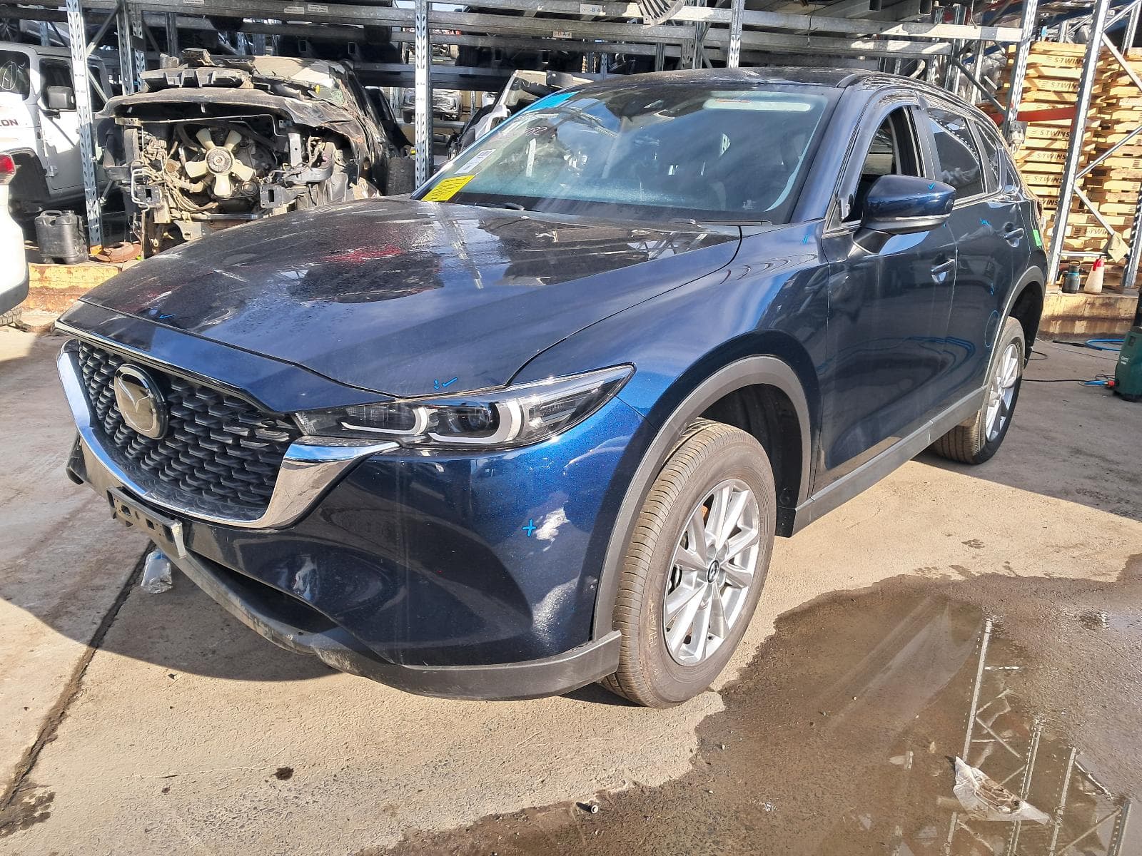 Used auto part listing image: 2024 MAZDA CX5 REVERSE CAMERA FRONT CAMERA (WINDSCREEN MOUNTED), KF, 09/19-03/26