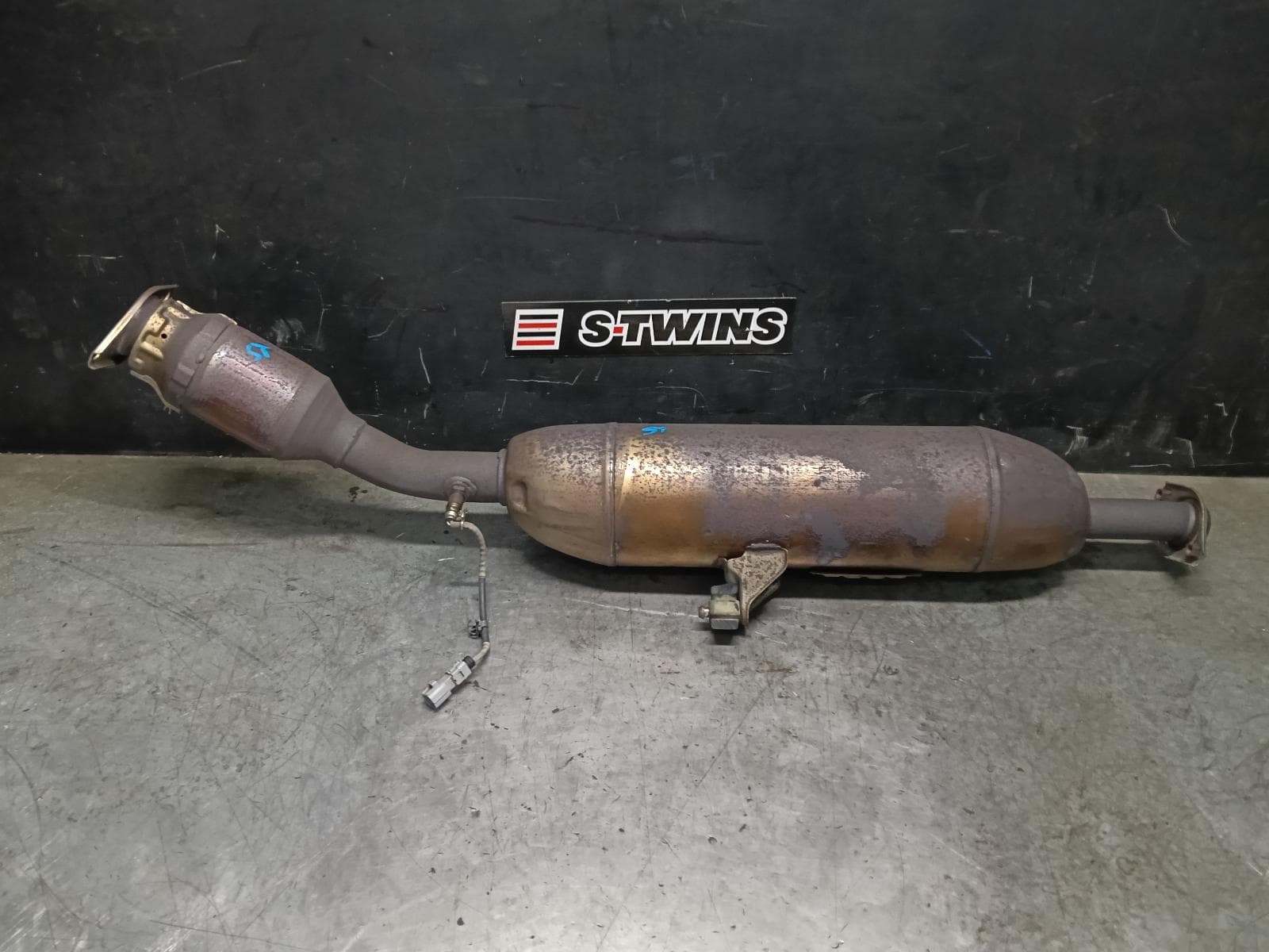 Used auto part listing image: 2013 TOYOTA COROLLA CATALYTIC CONVERTER UNDER CAR-CAT TYPE, 1.8, PETROL, ZRE152/153R, 03/07-10/13