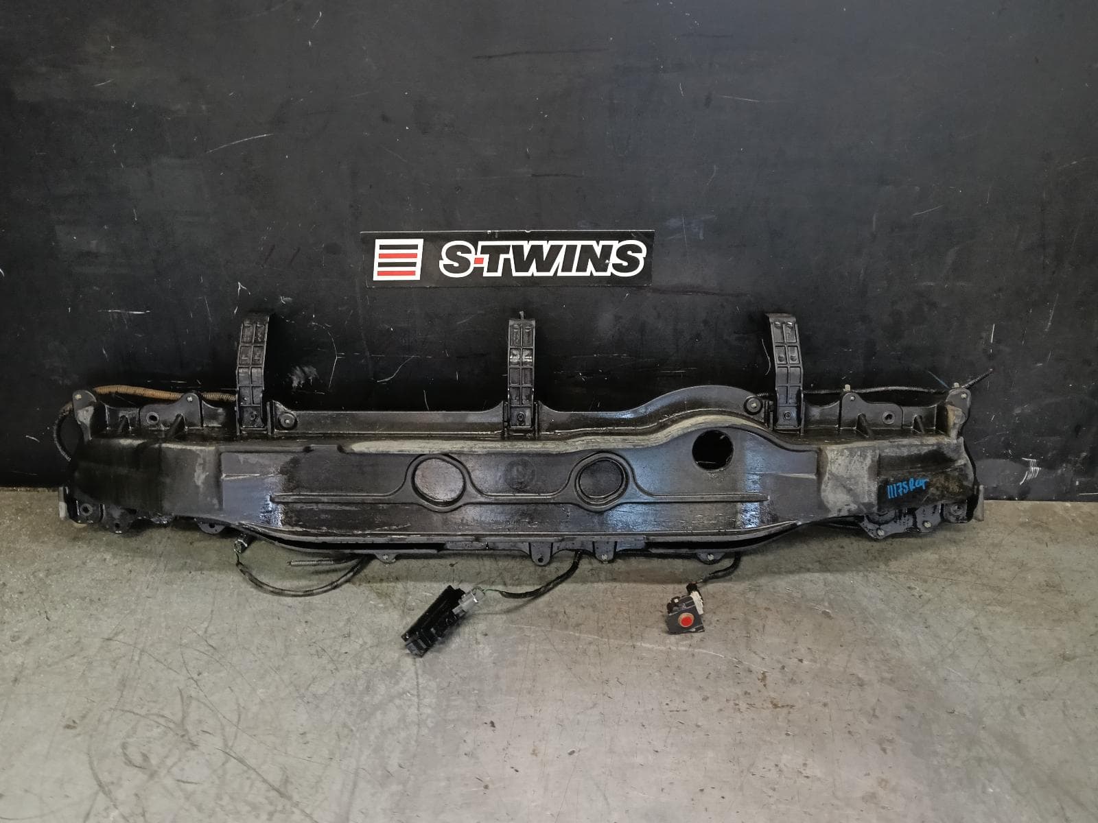 Used auto part listing image: 2013 HYUNDAI I30 R BAR BRACKET REINFO MAIN REINFORCEMENT, GD, 5DR HATCH, 03/12-02/17