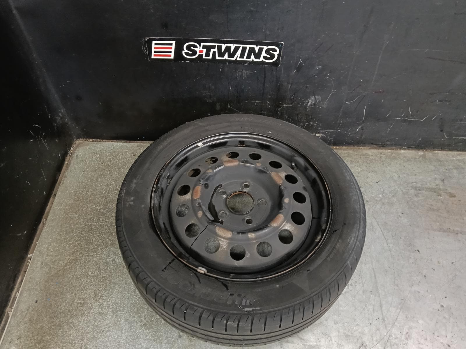 Used auto part listing image: 2013 HYUNDAI I30 WHEEL STANDARD STEEL SPARE, 16IN, HATCH, GD, 03/12-02/17