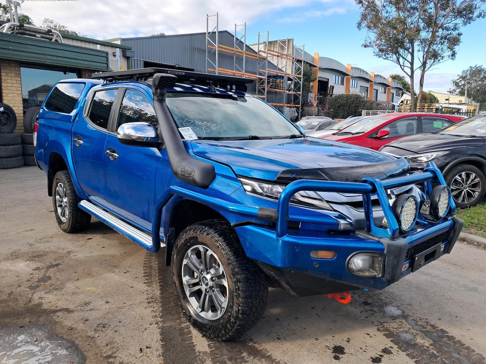 2020 MITSUBISHI TRITON 1