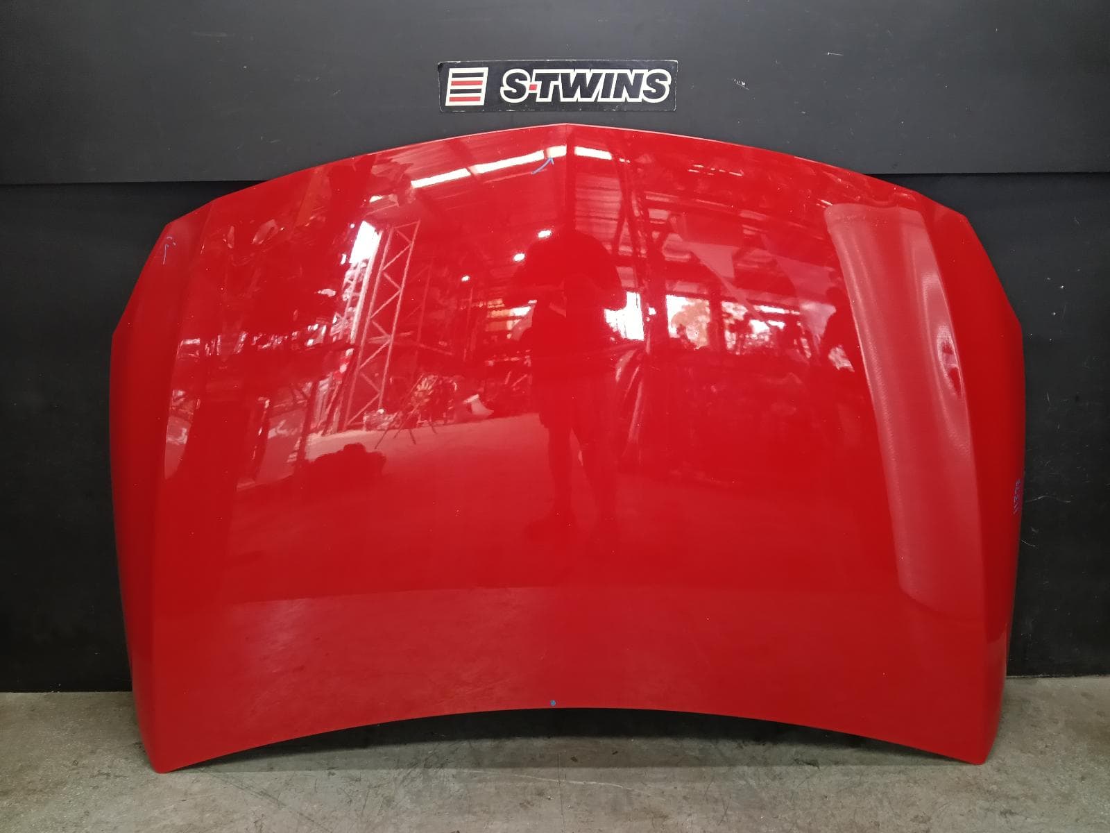 Used auto part listing image: 2015 MERCEDES A CLASS BONNET W176, 09/12-03/18