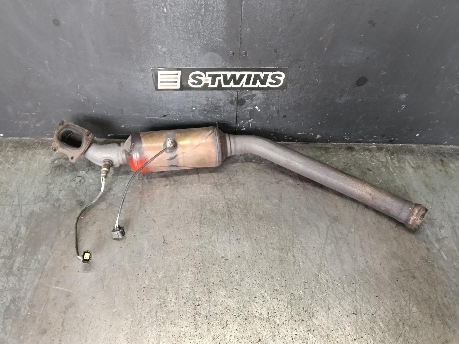 Used auto part listing image: 2014 JEEP GRANDCHEROKEE CATALYTIC CONVERTER MANIFOLD-CAT TYPE, 3.6, PETROL, LH SIDE, WK, 04/13-02/22