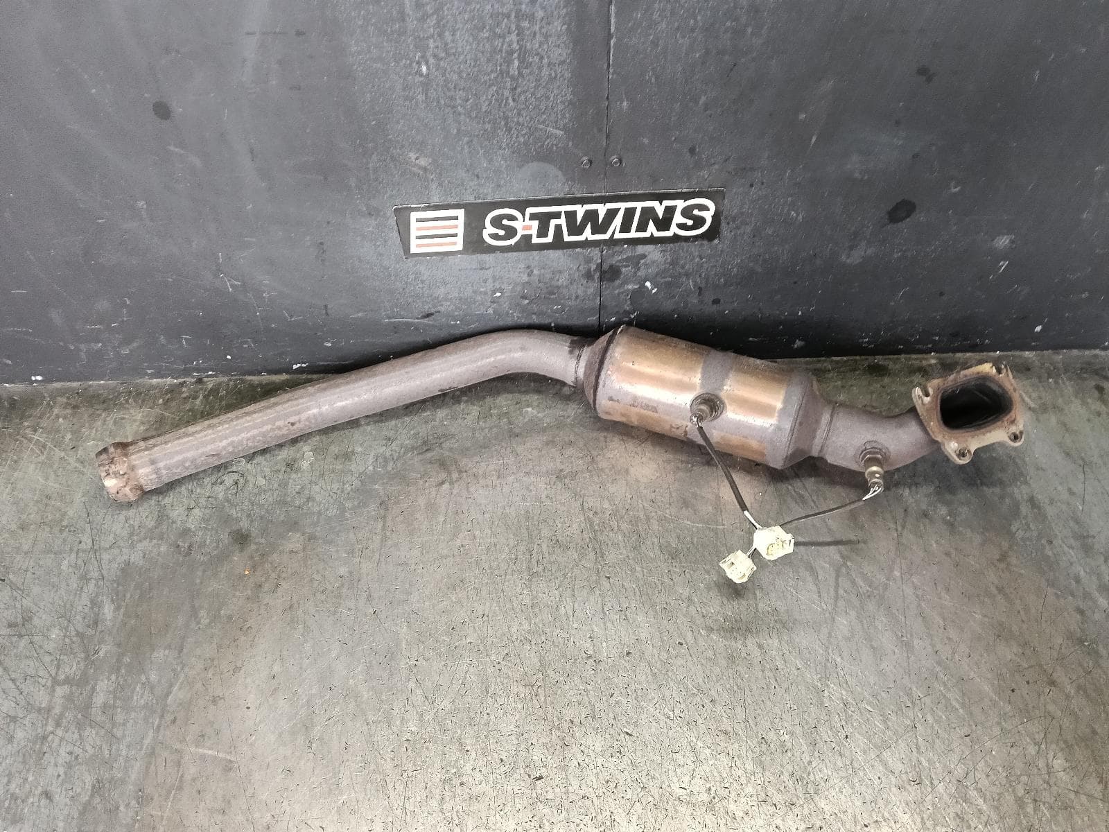 Used auto part listing image: 2014 JEEP GRANDCHEROKEE CATALYTIC CONVERTER MANIFOLD-CAT TYPE, 3.6, PETROL, RH SIDE, WK, 04/13-02/22