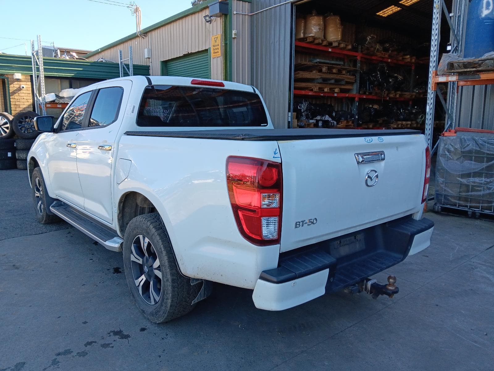 2023 MAZDA BT50 4