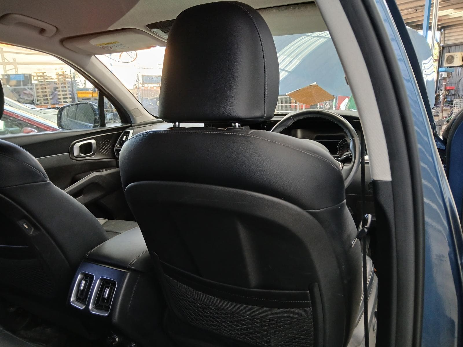 2022 KIA SORENTO 9