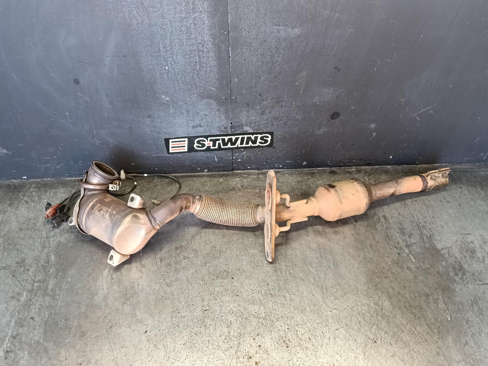 Used auto part listing image: 2018 AUDI Q2 CATALYTIC CONVERTER DOWNPIPE-CAT TYPE, 1.4, PETROL, CZEA CODE, GA, 10/16-01/21