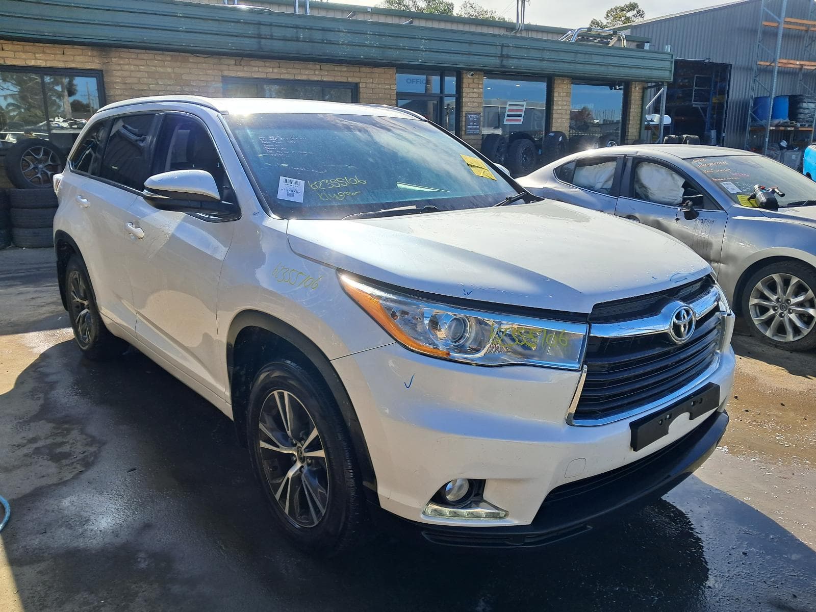 2016 TOYOTA KLUGER 1