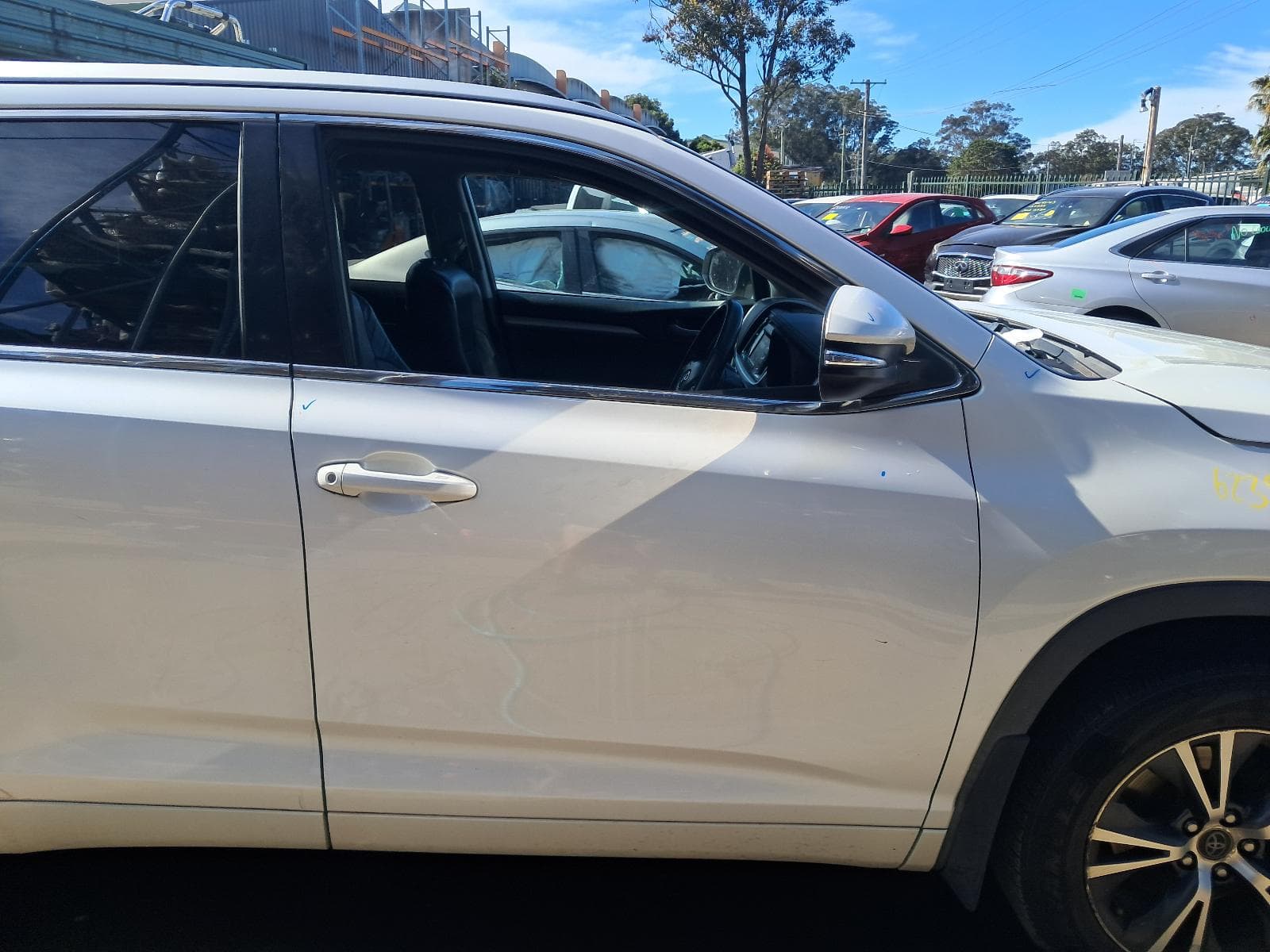 2016 TOYOTA KLUGER 15