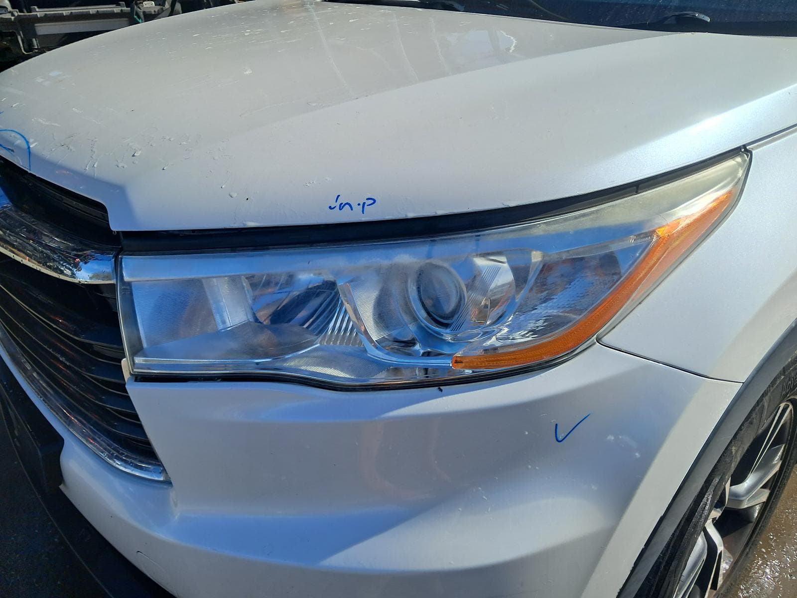 2016 TOYOTA KLUGER 6