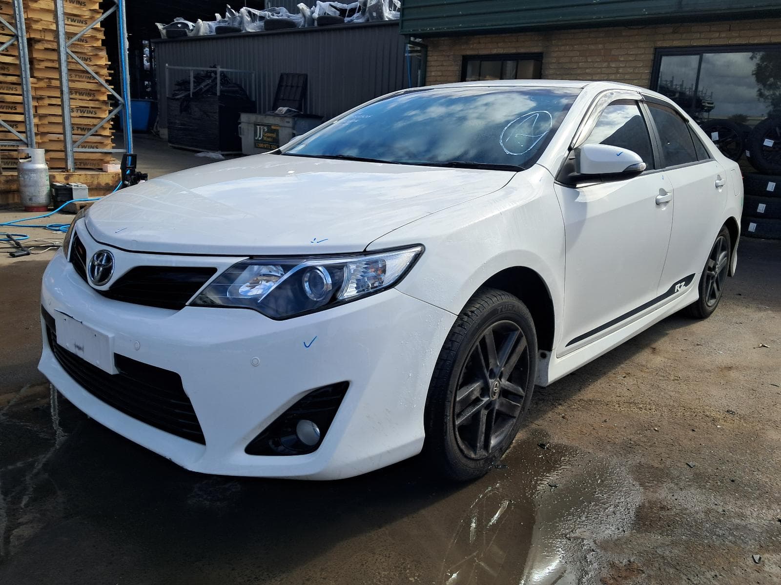 Used auto part listing image: 2014 TOYOTA CAMRY CALIPER RH REAR, PBR TYPE, ASV50/AVV50, 11/11-10/17