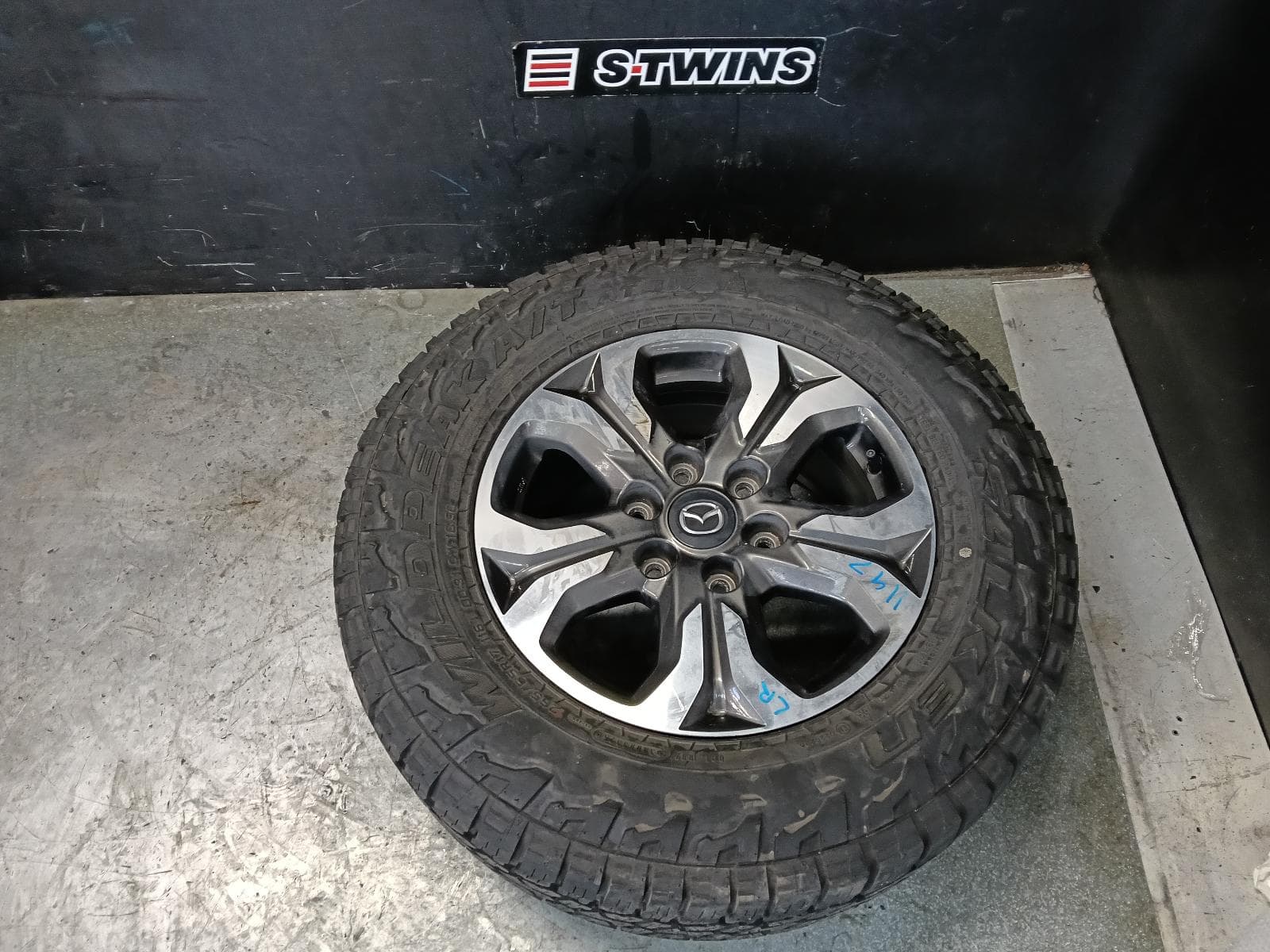 Used auto part listing image: 2020 MAZDA BT50 WHEEL MAG FACTORY, 16X8IN, 5 SPOKE, UP-UR, 10/11-06/20