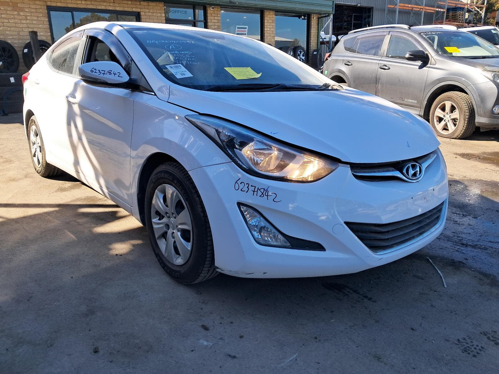 Used auto part listing image: 2014 HYUNDAI ELANTRA RIGHT REAR WND REG MOTOR DOOR REG ASSY (REG AND MOTOR), MD, 03/11-11/15