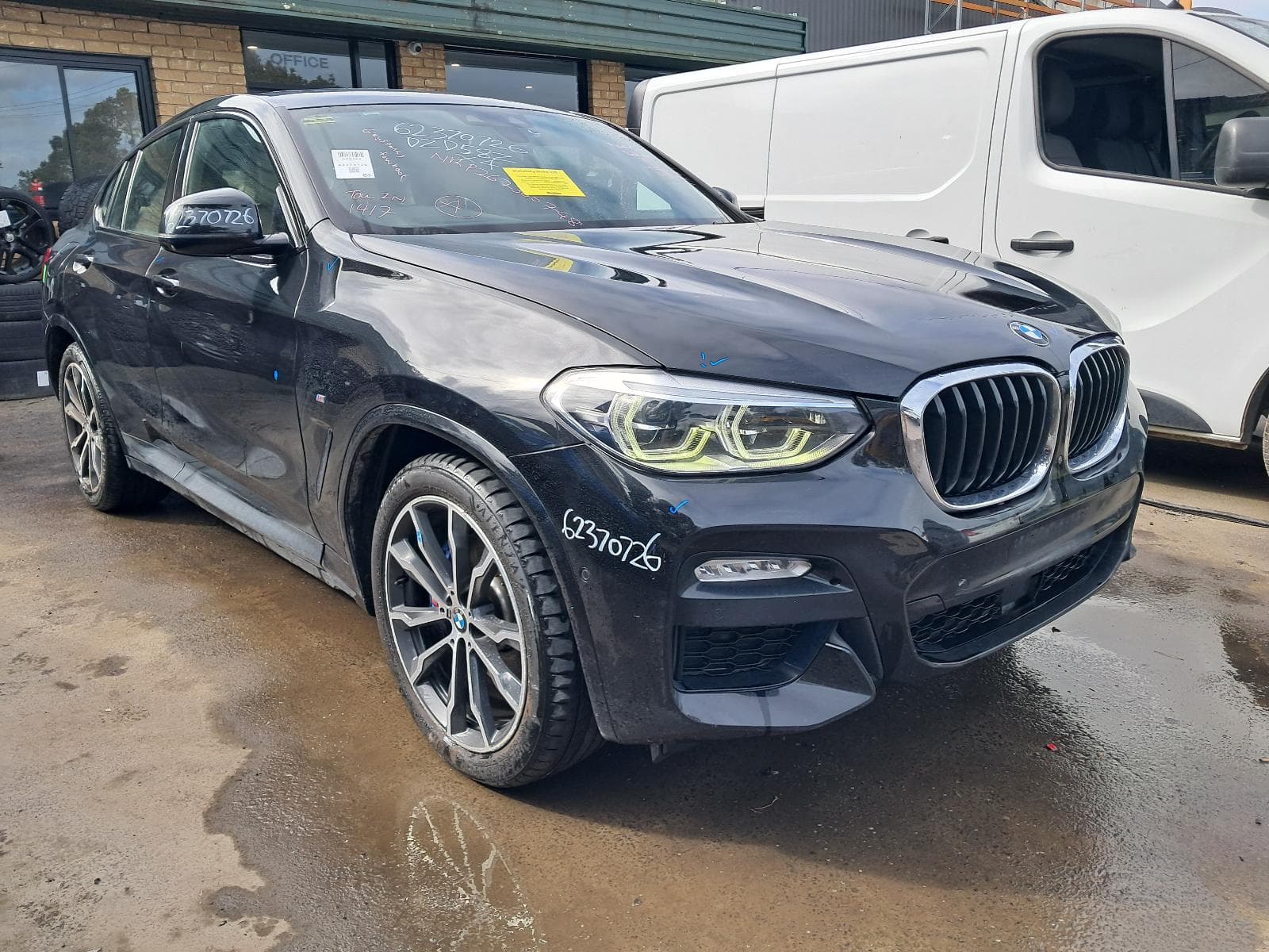 Used auto part listing image: 2018 BMW X4 STEERING WHEEL M SPORT TYPE, F26, 05/14-02/18