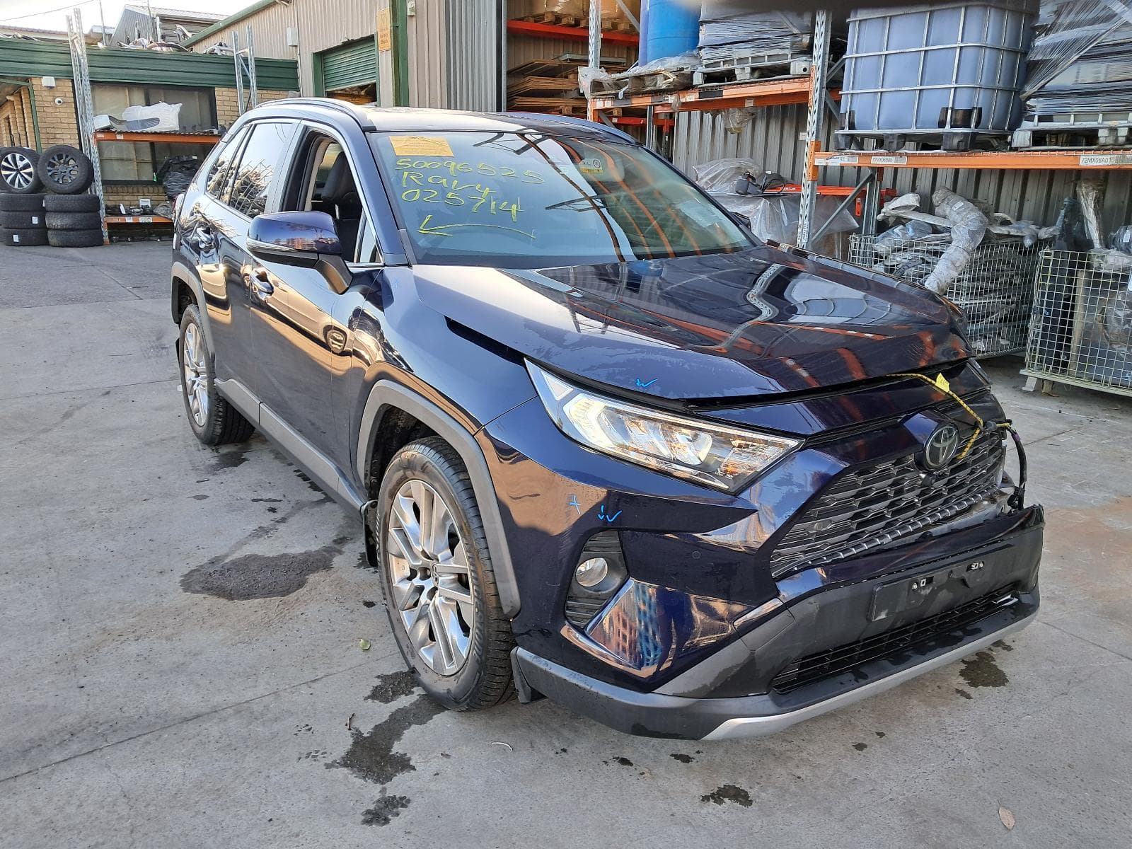 Used auto part listing image: 2019 TOYOTA RAV4 HEATER FAN MOTOR XA50, 11/18-12/25