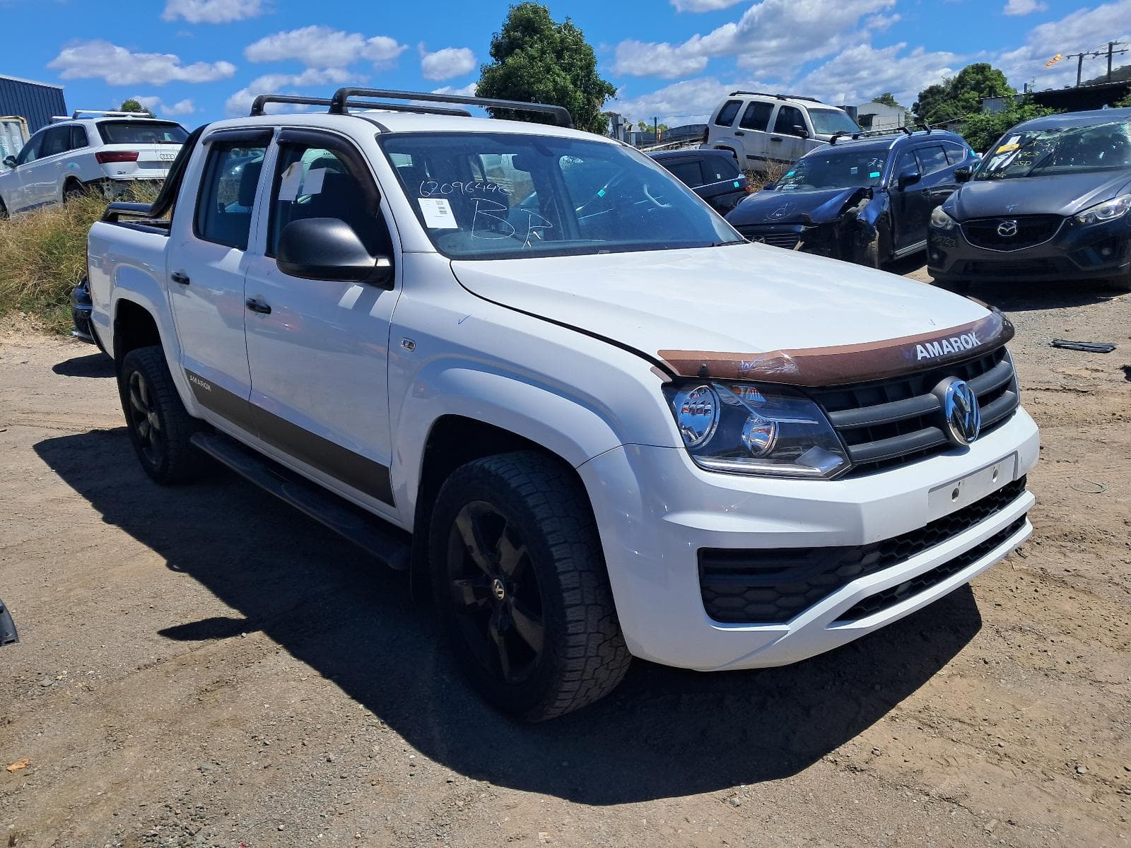Used auto part listing image: 2019 VOLKSWAGEN AMAROK COURTESY LIGHT FRONT, 3 SWITCH TYPE, 2H, 10/10-09/22