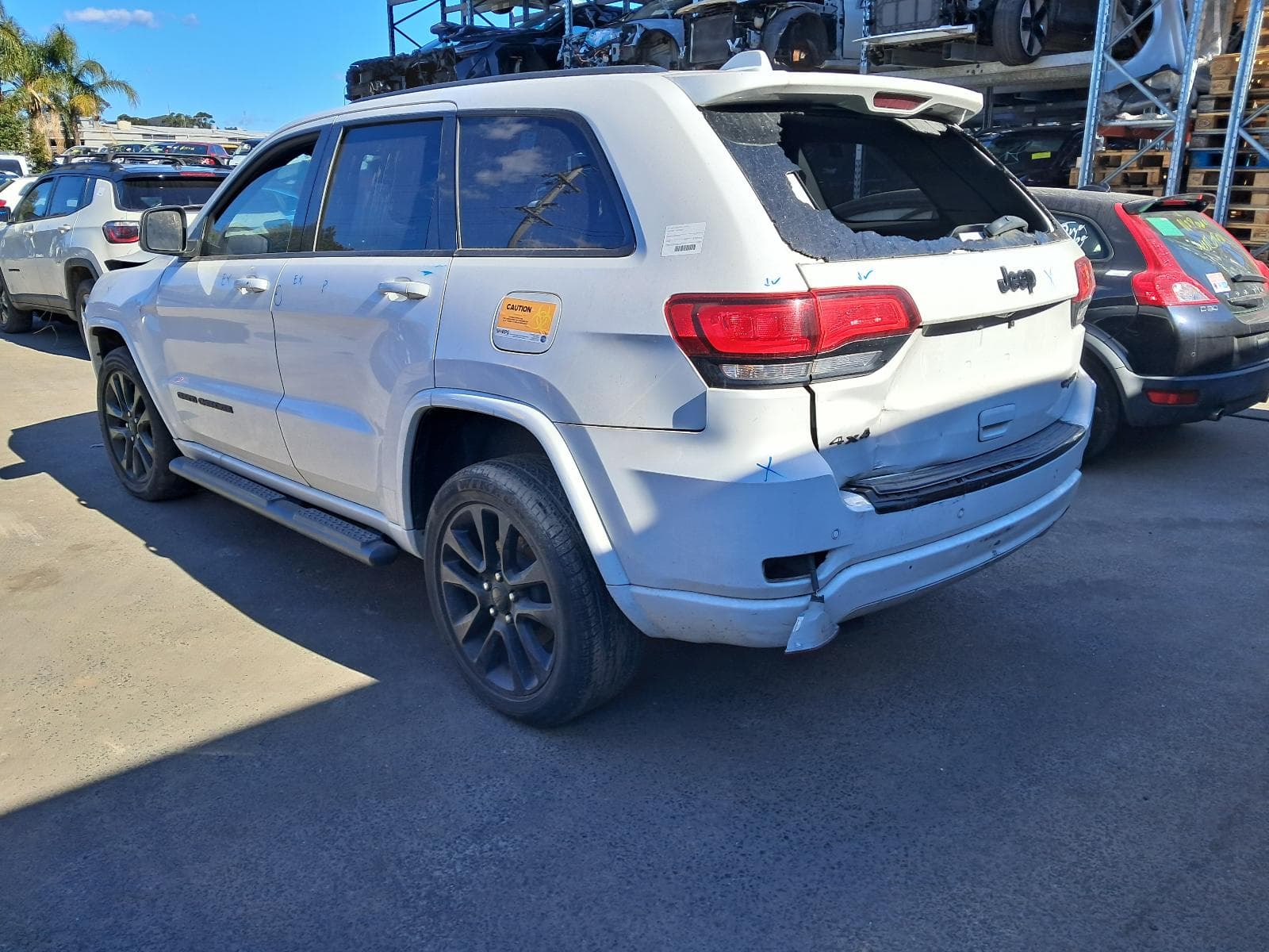 Used auto part listing image: 2017 JEEP GRANDCHEROKEE PEDAL ASSEMBLY PARK BRAKE PEDAL, WK, 10/15-02/22