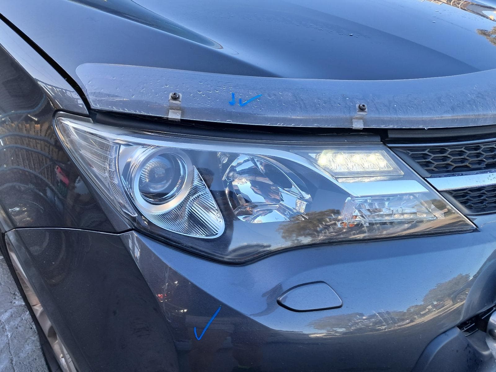 2013 TOYOTA RAV4 6